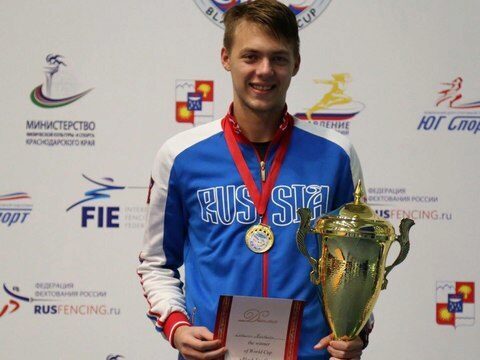 Студент СГЮА стал победителем юниорского Кубка мира по фехтованию