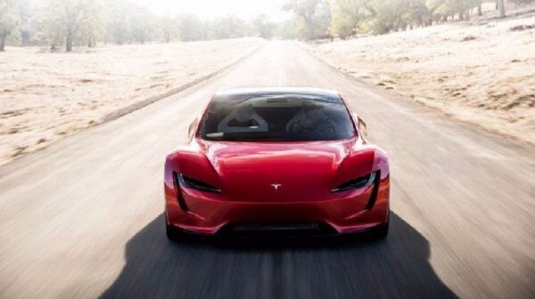 Tesla разработала самый быстрый серийный электрокар