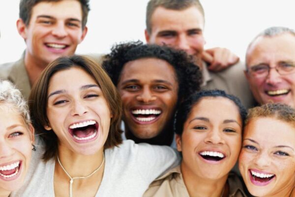 Ученые рассказали, какие люди без труда определяют поддельные улыбки