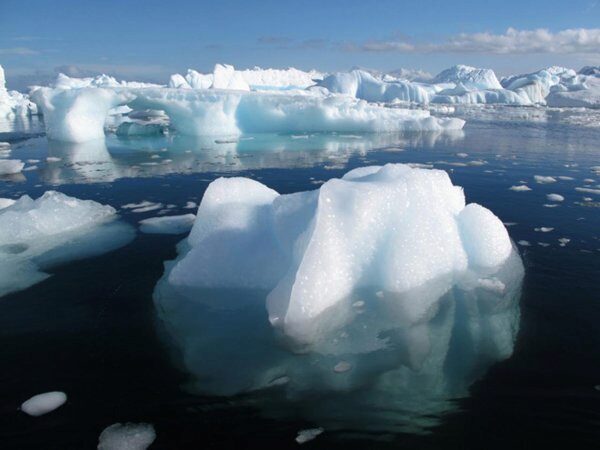 Ученые рассказали, почему Антарктида тает снизу