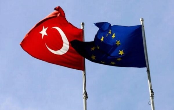 В EC сократят помощь Турции