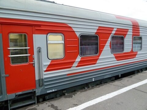 В Ершове сняли с поезда двух пьяных пассажиров