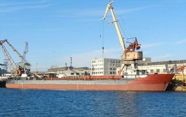 В Керченском проливе в бедственном положении оказался экипаж судна Moryak