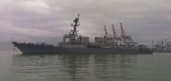 В порт Одессы зашел корабль американских ВМС