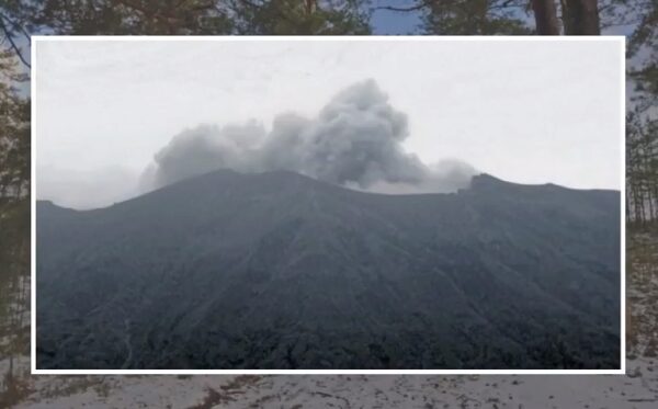Вулкан Агунг начал своё извержение на Бали