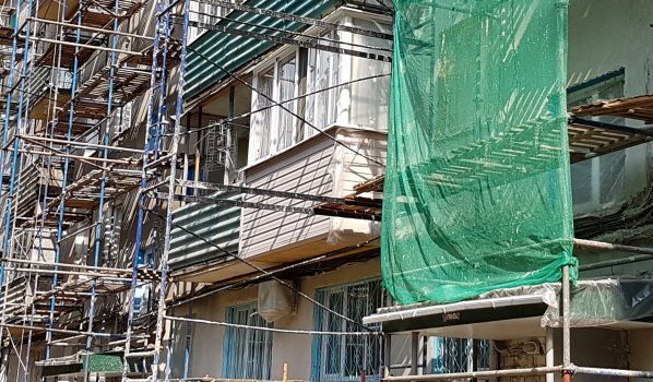 В Воронеже подрядчики сорвали сроки полноценного ремонта домов в Железнодорожном районе