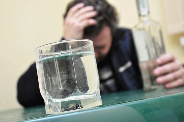 16-летний петербуржец отравился некачественным алкоголем