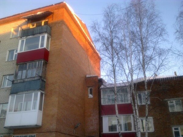 41-летний мужчина выпал из окна квартиры в Ростове