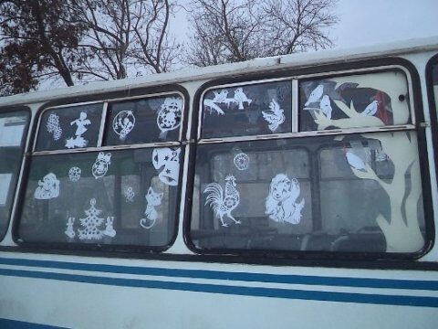 Балашовские школьники разрисовали общественный транспорт