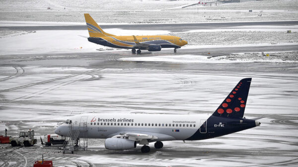 Более 300 авиарейсов были отменены в Бельгии из-за сильного снегопада