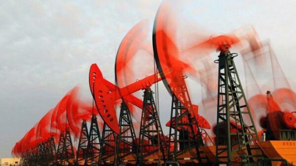 Цены на нефть продолжают расти на данных об увеличении импорта Китайская республика
