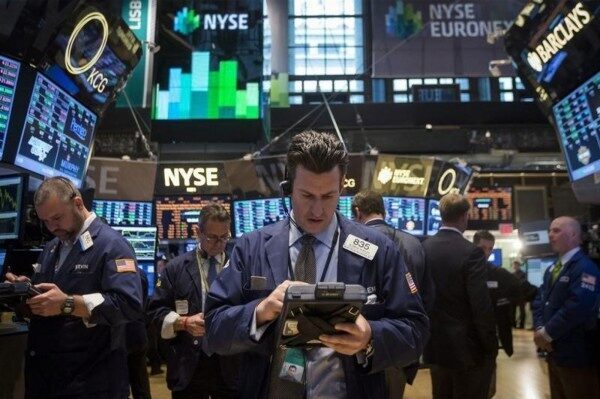 Из-за признания Майкла Флинна обрушился фондовый рынок