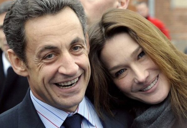 Карле Бруни-Саркози отметила юбилей