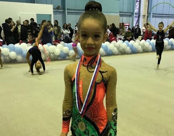 Ксения Бородина готовит старшую дочь в чемпионки по гимнастике