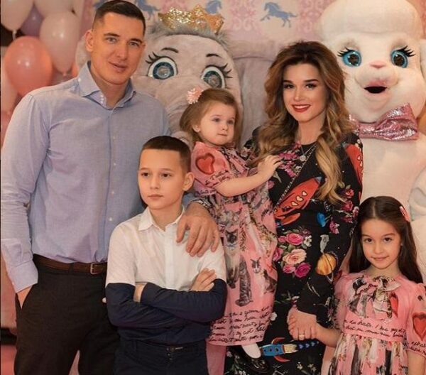 Ксения Бородина и Курбан Омаров пожелали своим детям здоровья в Новом году