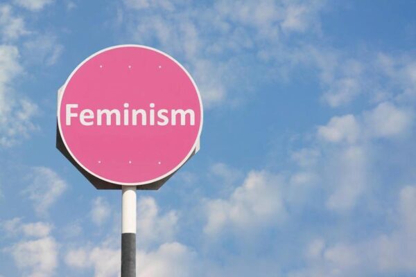 Merriam-Webster назвал «феминизм» словом 2017 года в США