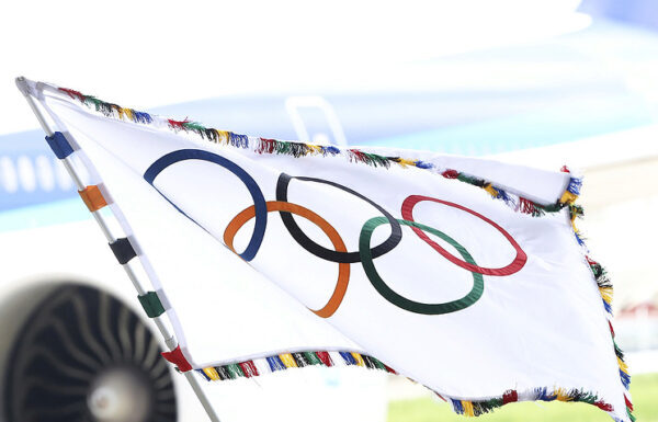 Не менее половины россиян поддерживают выступление спортсменов на Олимпиаде под нейтральным флагом