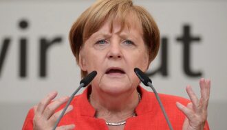 Половина граждан Германии хотят досрочной отставки Меркель