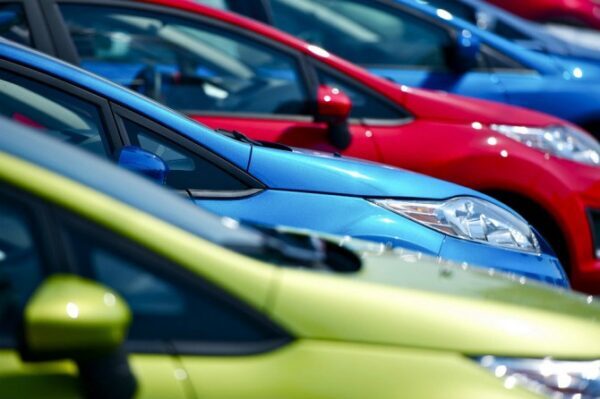 Продажи новых авто в Российской Федерации увеличились на 15% осенью
