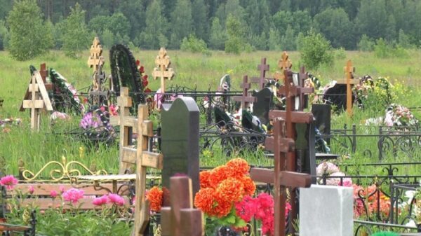 Прокуроры провели проверку по фактам незаконного захоронения на кладбищах