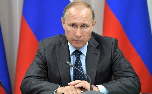 Путин отметил важность работы судей КС в России
