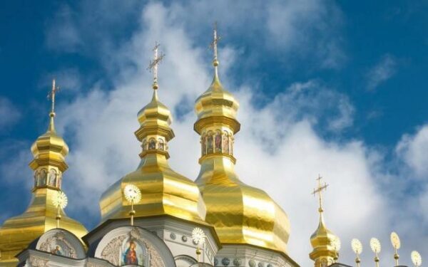 РПЦ наделила Украинскую церковь самостоятельным статусом