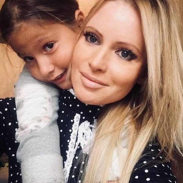 СМИ: Дана Борисова использует дочь ради заработка