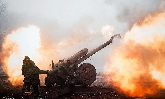Украинские войска за сутки выпустили по ДНР 1300 мин и снарядов