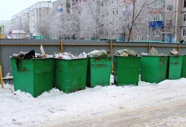 В Кирове нашли труп младенца в мусорном баке