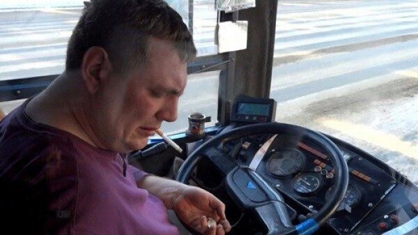 В Ростове водитель маршрутки обматерил и выгнал пассажиров