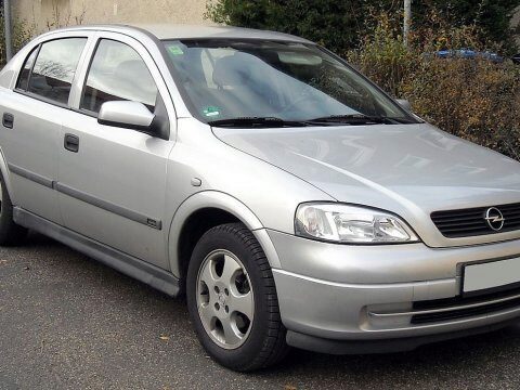 В Шумейке водитель Opel насмерть сбил пешехода и скрылся