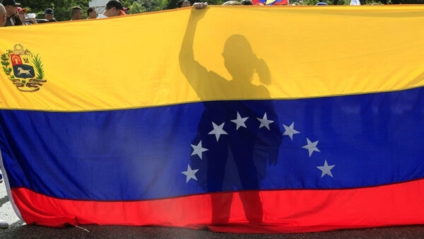 В Венесуэле компания PDVSA объявила начала выплату процентов по облигациям