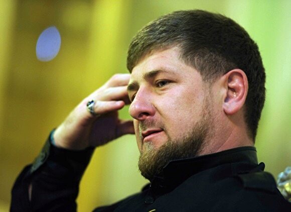 В Госдуме потребовали от Facebook восстановить аккаунты Кадырова и извиниться