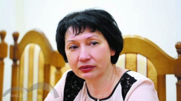 «Железная леди» горсовета Лариса Исхакова: «Готовишь законопроект, а депутаты его прочитали и „завернули“. А у меня слезы»