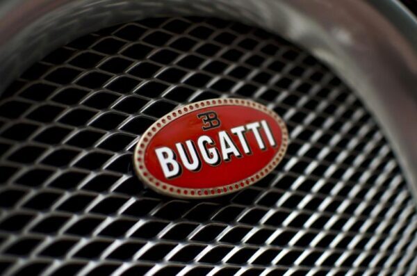Bugatti воспользуется 3D-принтером для создания тормозных суппортов