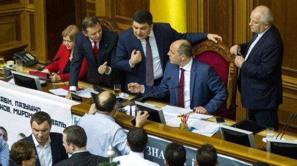 Депутат Верховной Рады рассказал о наименее эффективном парламенте в истории Украины