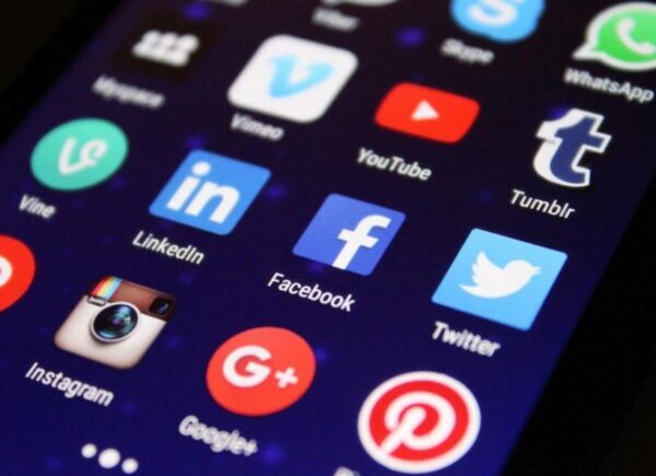 Эксперты: Мессенджеры в скором времени вытеснят соцсети