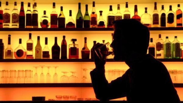 Эксперты выяснили, какой алкоголь мгновенно делает человека пьяным