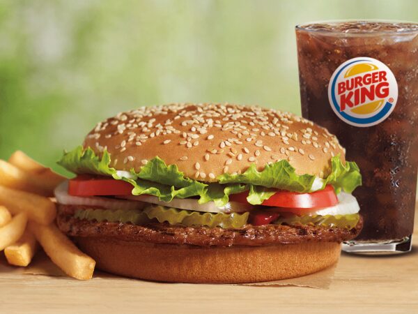 ESET: в WhatsApp мошенники распространяют «купоны Burger King»