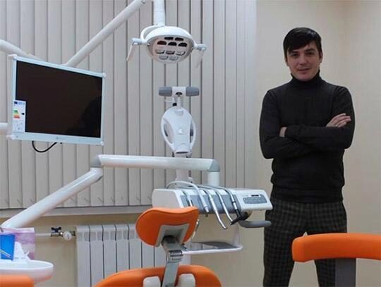 Евгений Кузин планирует открыть собственный стоматологический кабинет