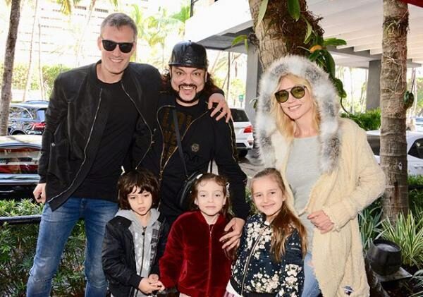 Филипп Киркоров проводит Рождество с семьей Кристины Орбакайте в Майами