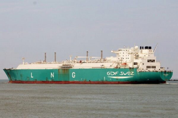 Французский танкер с российским сжиженным газом стал «маятником Атлантики» и … напросился на караоке
