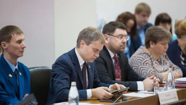 Госдума согласовала сложение полномочий депутата Панова