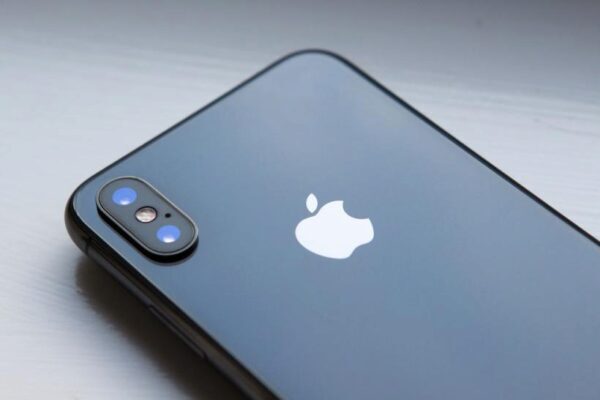 Хакеры обнаружили в iPhone X среди скрытых возможностей опцию быстрого увеличения фрагмента дисплея