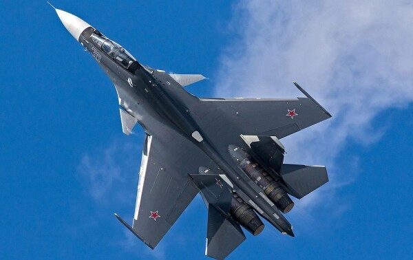 Истребитель Су-30СМ станет флагманом ВМФ РФ
