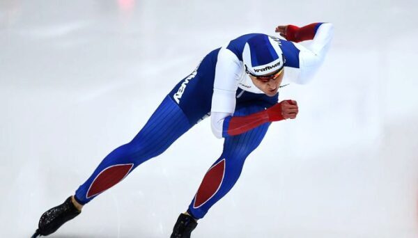 Конькобежец Павел Кулижников одержал победу пятисотку на Кубке мира