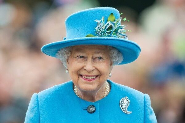 Королева Елизавета ІІ станет в 7 раз прабабушкой