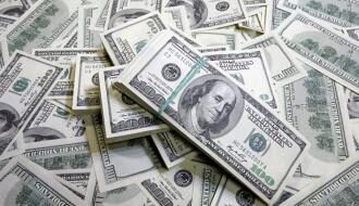 Курсы валют: Доллар продолжает дорожать