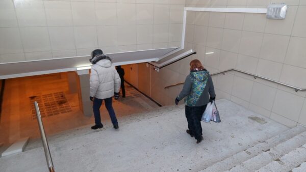 Нижегородцы жалуются на запах ацетона в подземном переходе у Московского вокзала