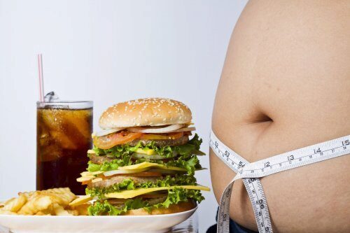 Ожирение признали социально заразной болезнью